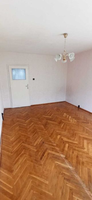 Продава се Четиристаен апартамент в Варна, Левски - 80 кв.м за 1013 €/кв.м - Снимка #2