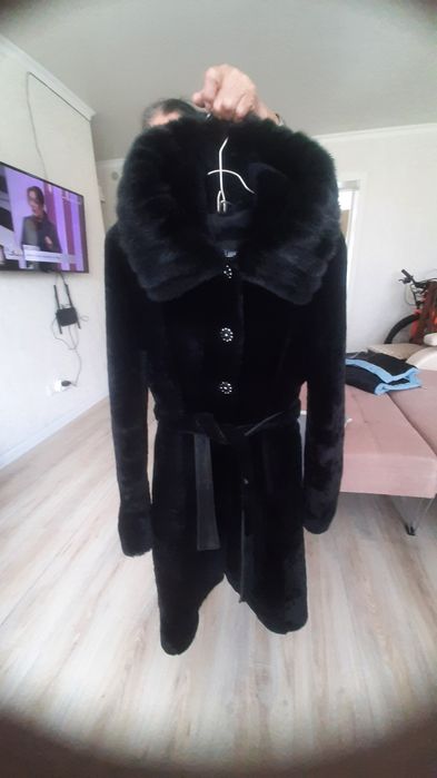 Продам мутоновую шубу