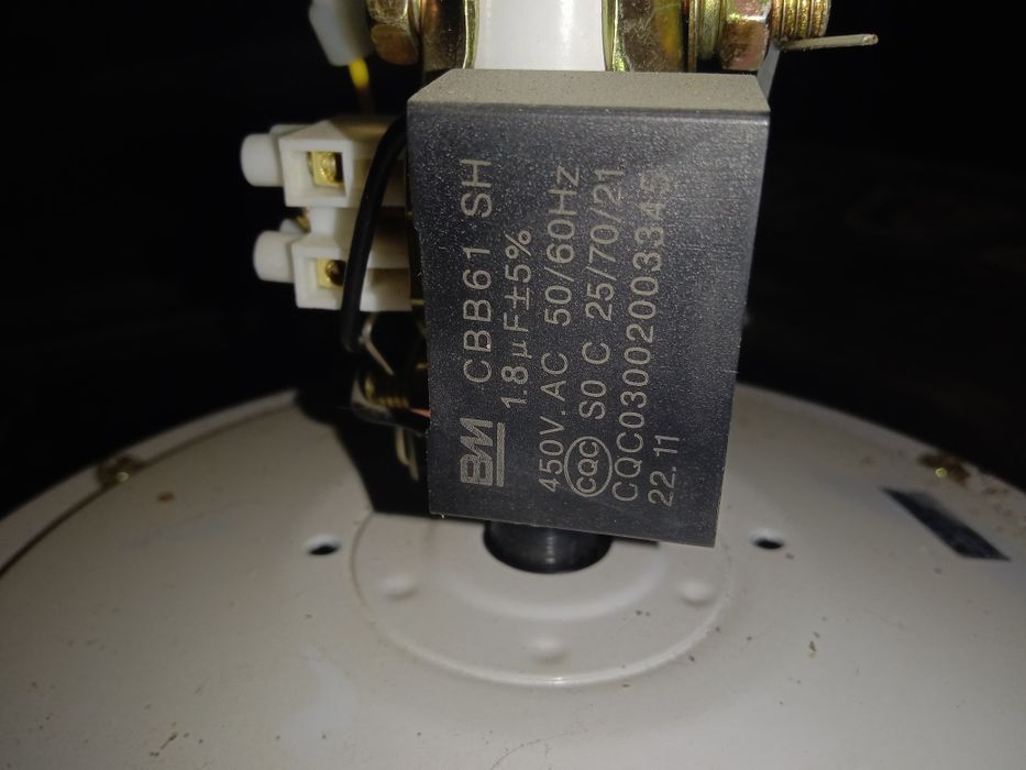 Потолочный вентилятор