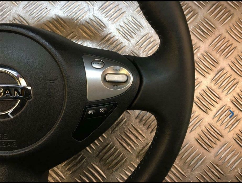 Продавам волан за Nissan Juke 2010 - 2018