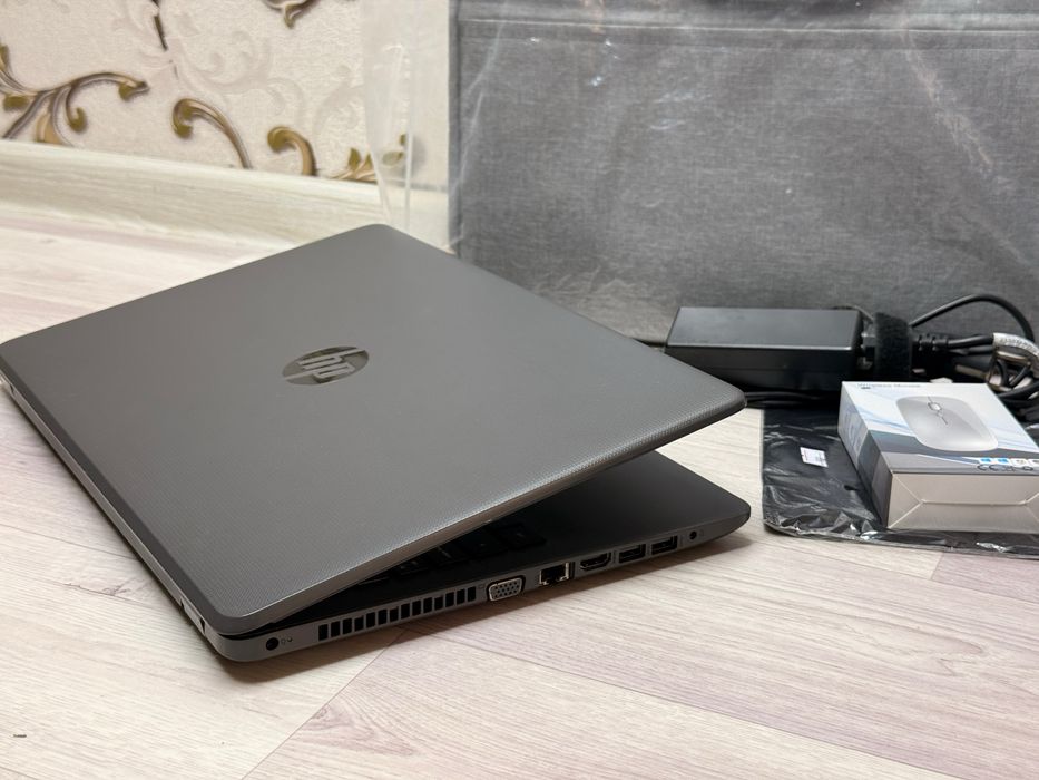 2020г Hp i3 SSD в идеальном состояний