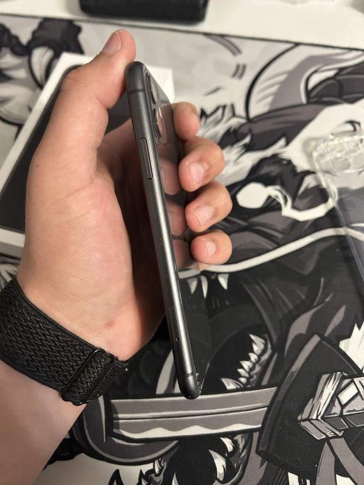 iPhone 11 128gb в отличном состоянии