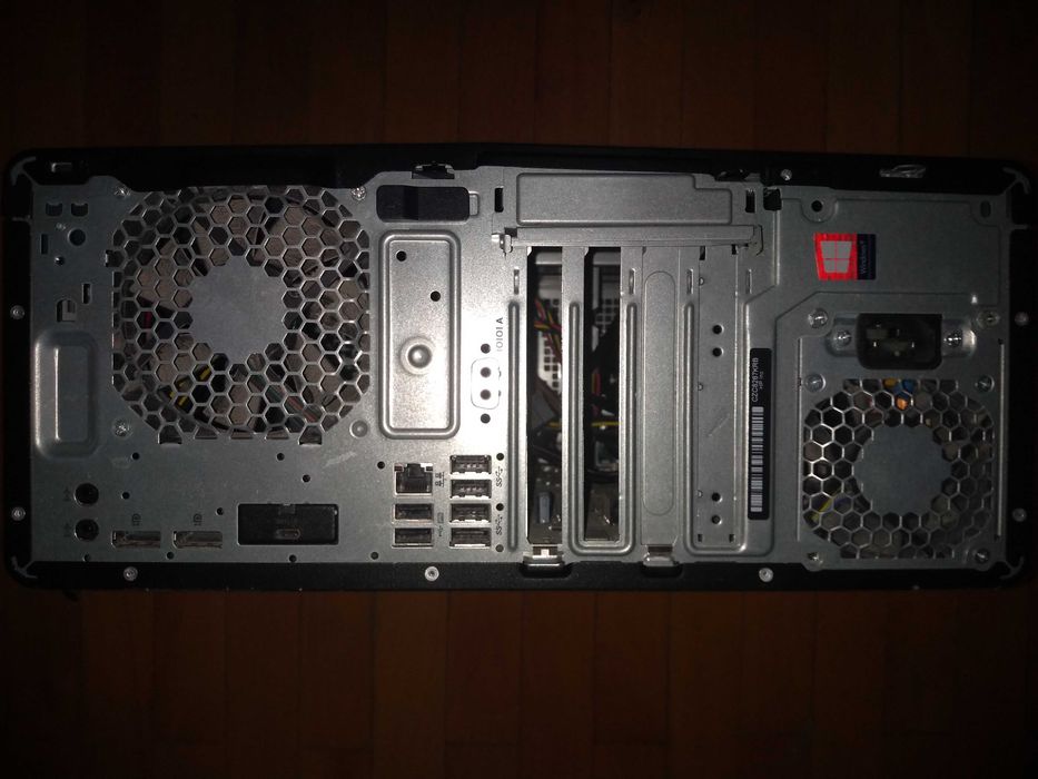 Компютър Hp I5-8500 без рам и диск.