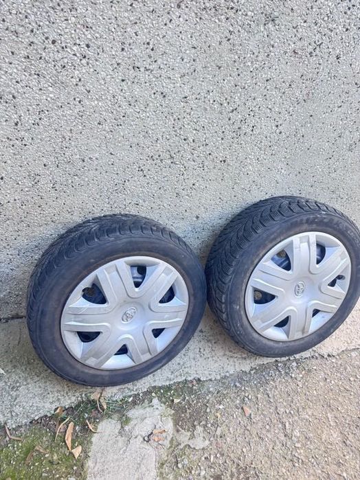 Зимни гуми 2 бр тойота