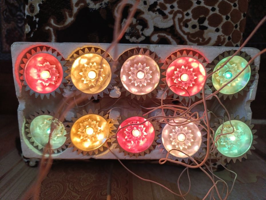 Новогодние гирлянды , игрушки , дед Морозы , снегурочки СССР