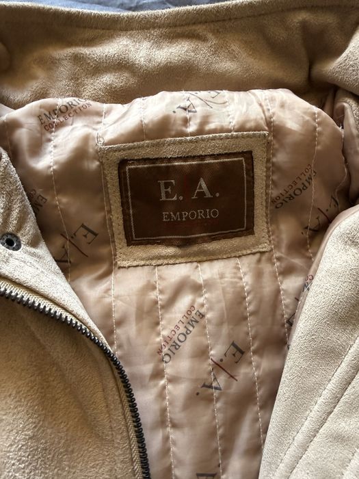 E.A. Emporio бежово яке велурен ефект размер L/XL