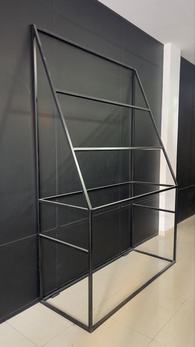 Напольная вешалка-стеллаж для текстиля / ковров / ткани