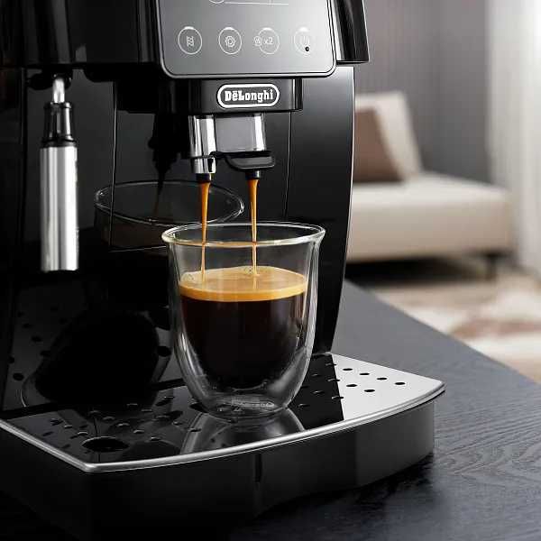 Кофемашина DeLonghi ECAM220.21.B Magnifica Start