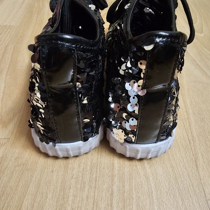 Обувь женская 37