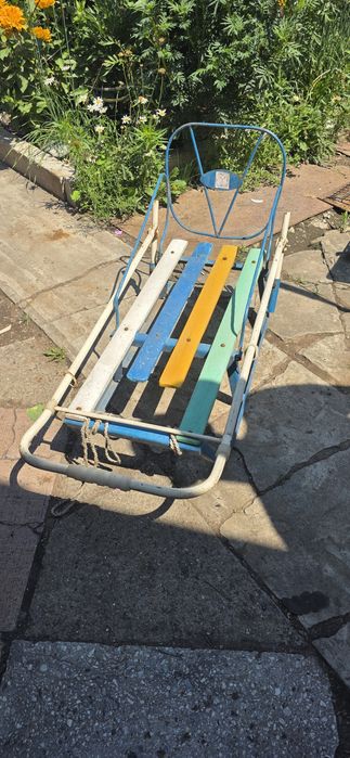 Продам санки детские