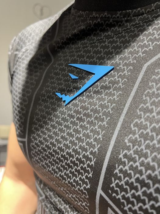 GYMSHARK рашгард