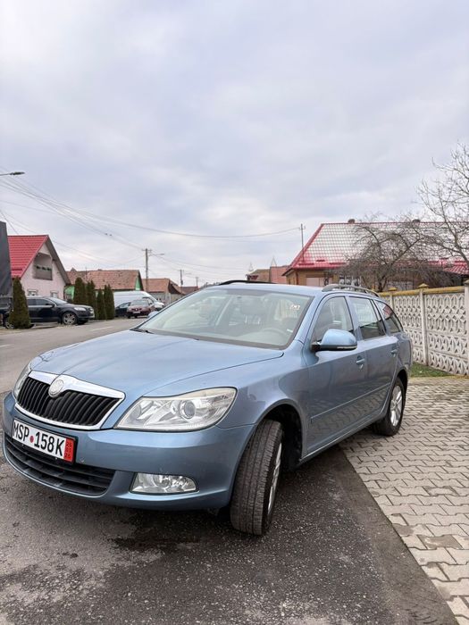 Vând Skoda Octavia