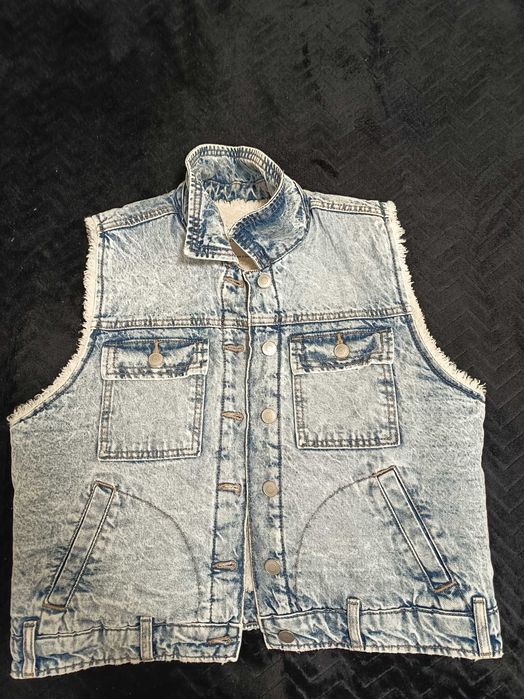 Дамски елеци М р.р 15 лв бройката