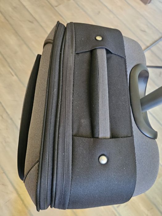 Голям пътнически  куфар