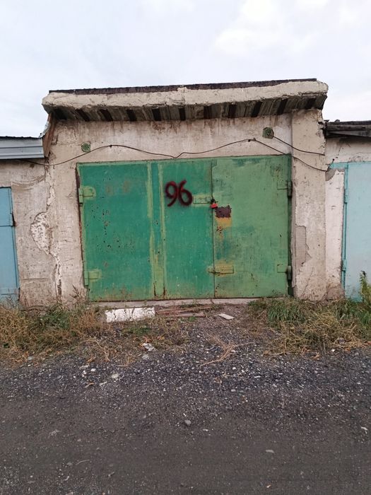 Продам гараж Бахор