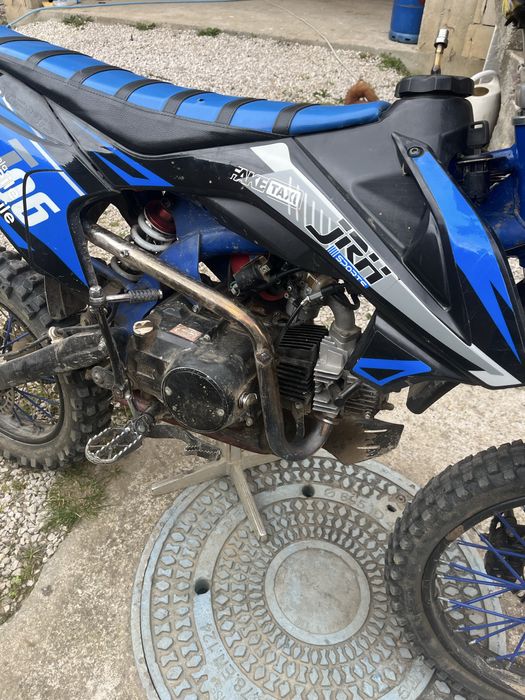 De vanzare cross 125cc jrh