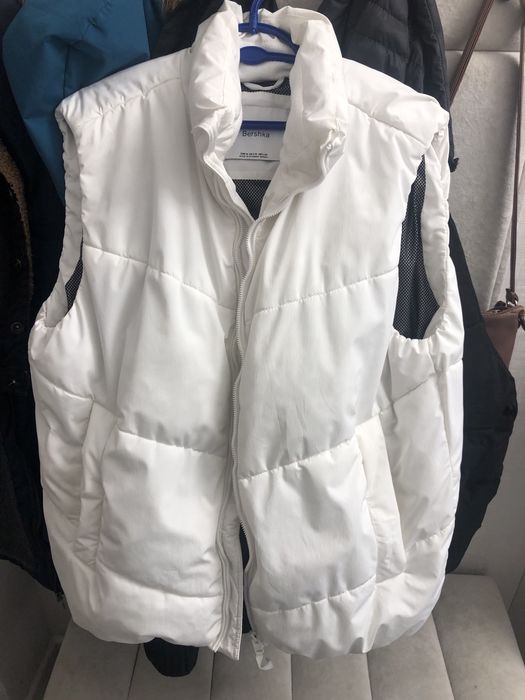 Жилетка,безрукавка