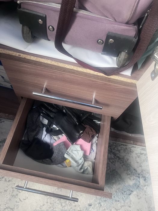 Продам шкаф срочно