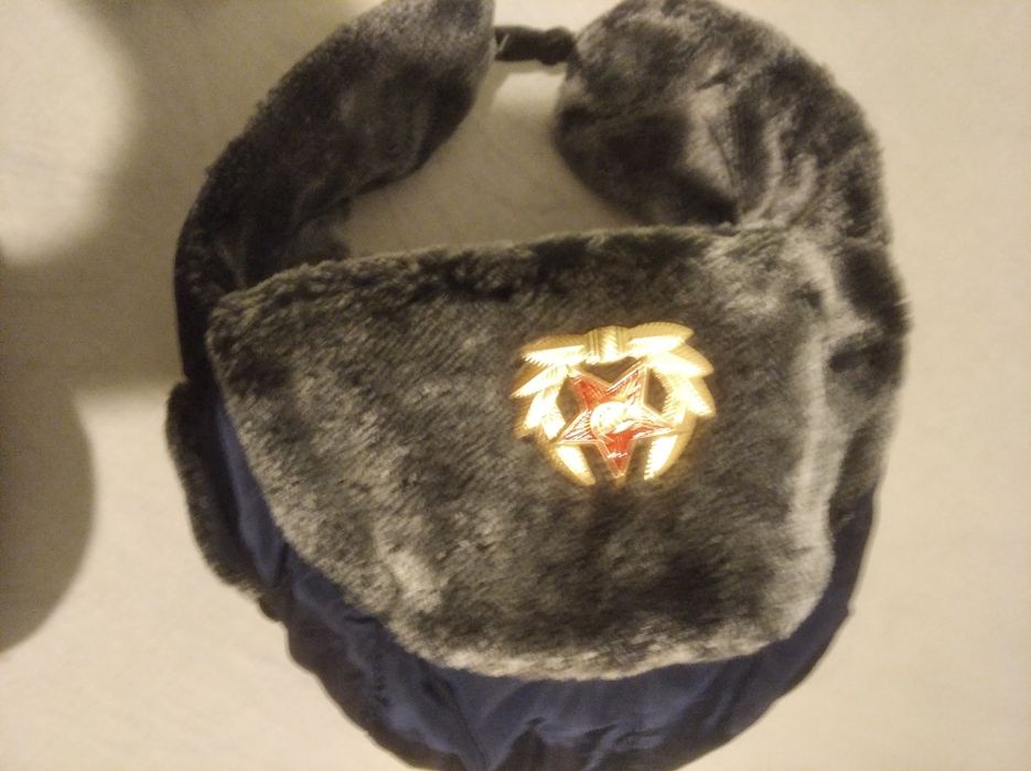 Caciula ruseasca , sovietica de ski ,iarna- albastru navy