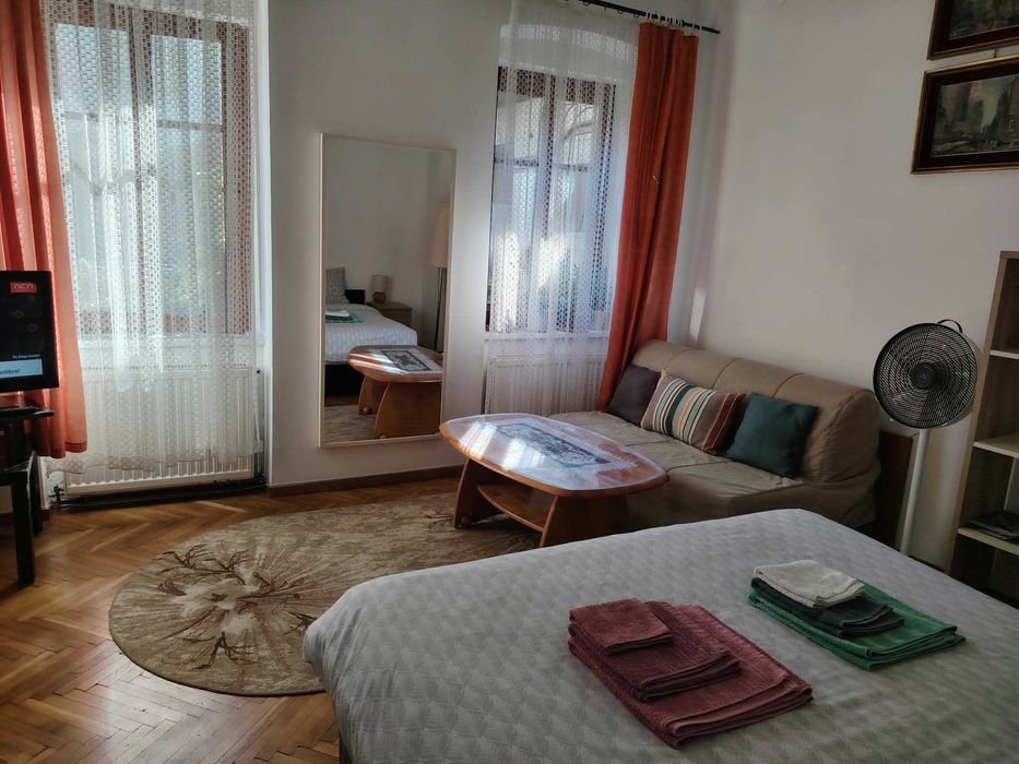 Apartament modern 1 cameră, 38 mp – Central, la 2 min de Piața Mihai Viteazul| Terasă mare