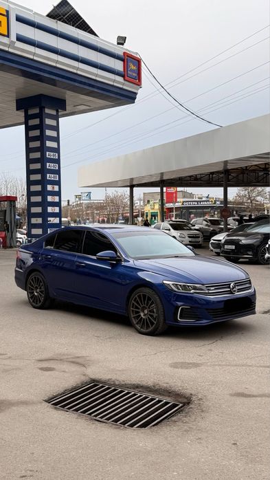 •Volkswagen E-Bora 2019•