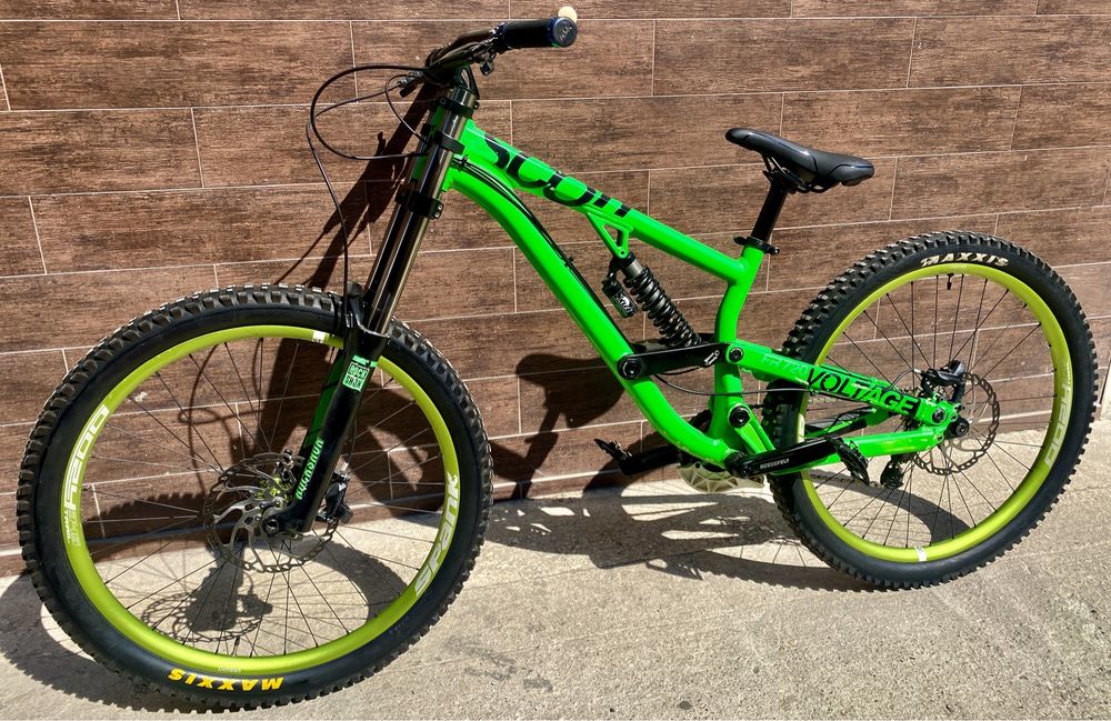 Scott Voltage FR720 L 27,5
