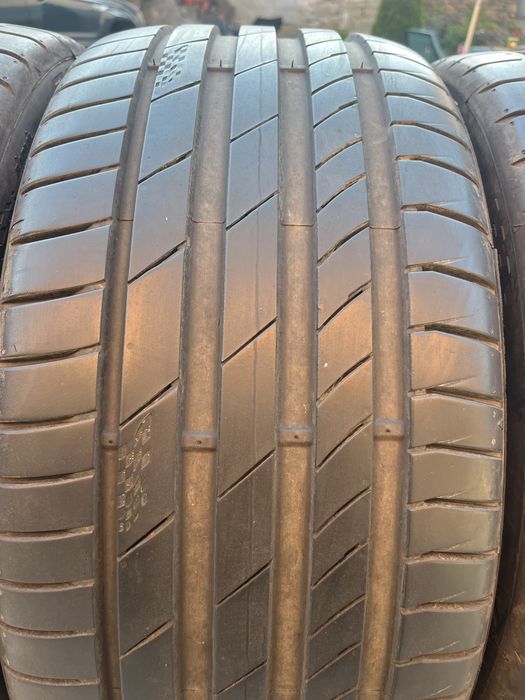 Летни гуми КУМХО 255/35/19 ДОТ 23