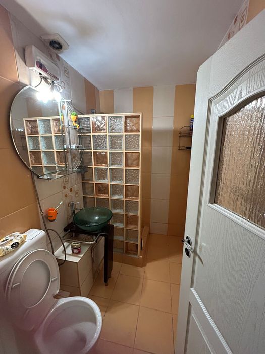 Inchiriez apartament cu o camera in sanmartin in apropiere de scoala gradinita si parc la 5 min de Baile Felix