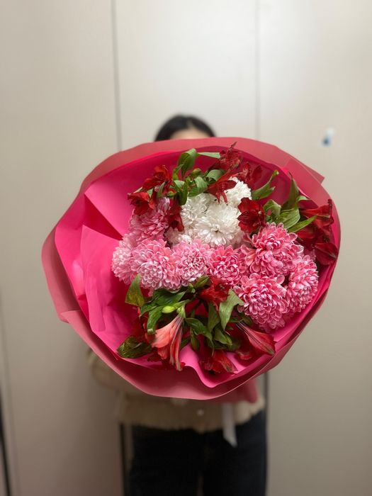 Продам красивые, свежие цветы.