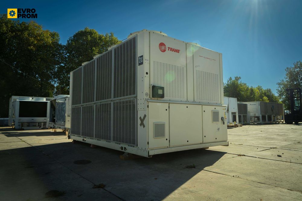 Chiller răcit cu aer TRANE CGAM090 – 254.6 kW | pret chiller trane | Second hand | 4 compresoare scroll