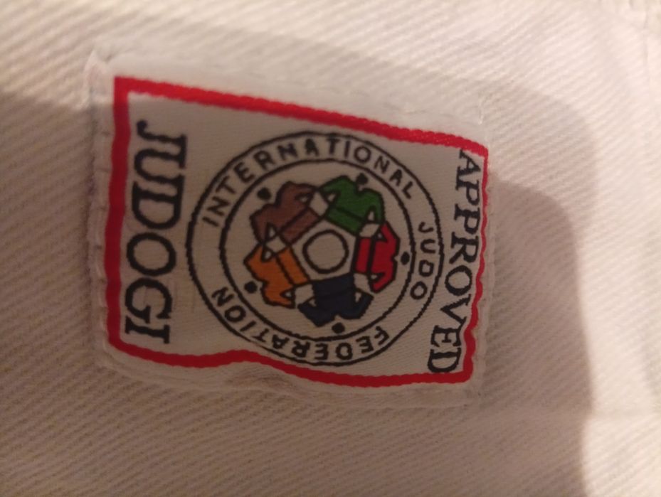 продам сакура белый