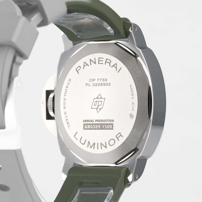 Panerai Luminor 44 mm Base Logo  PAM01087