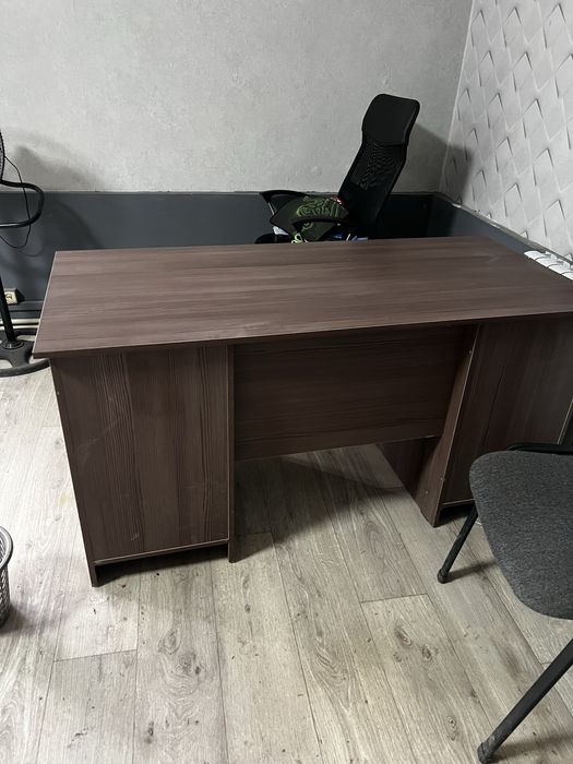 Продам стол рабочий