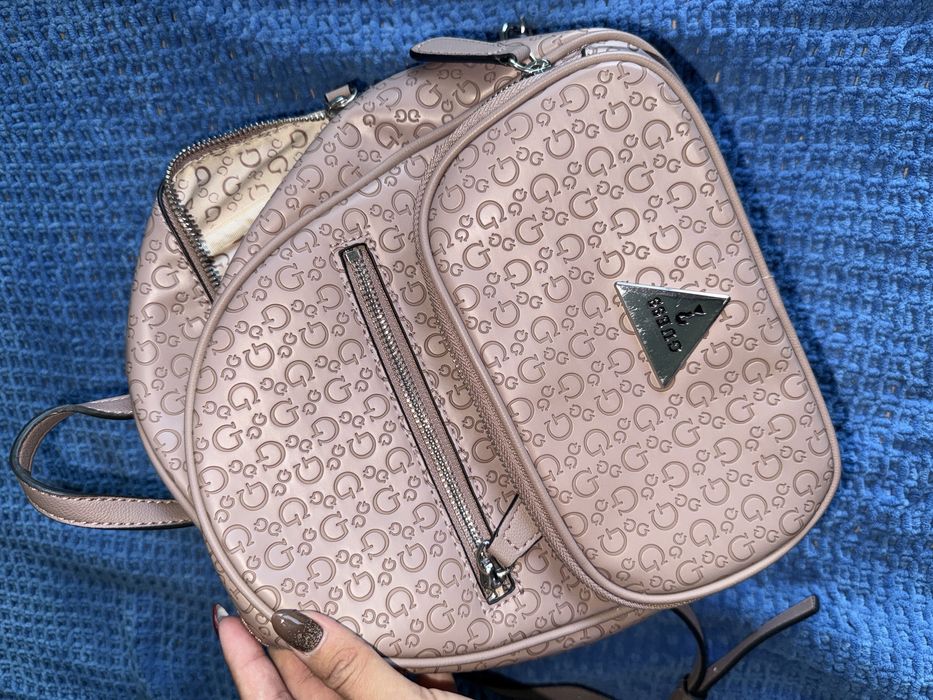 Раница Guess - розова