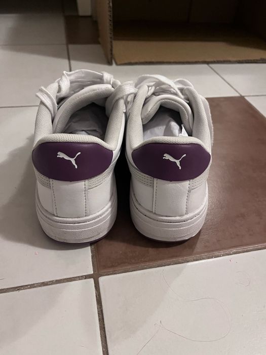 Adidași Puma albi