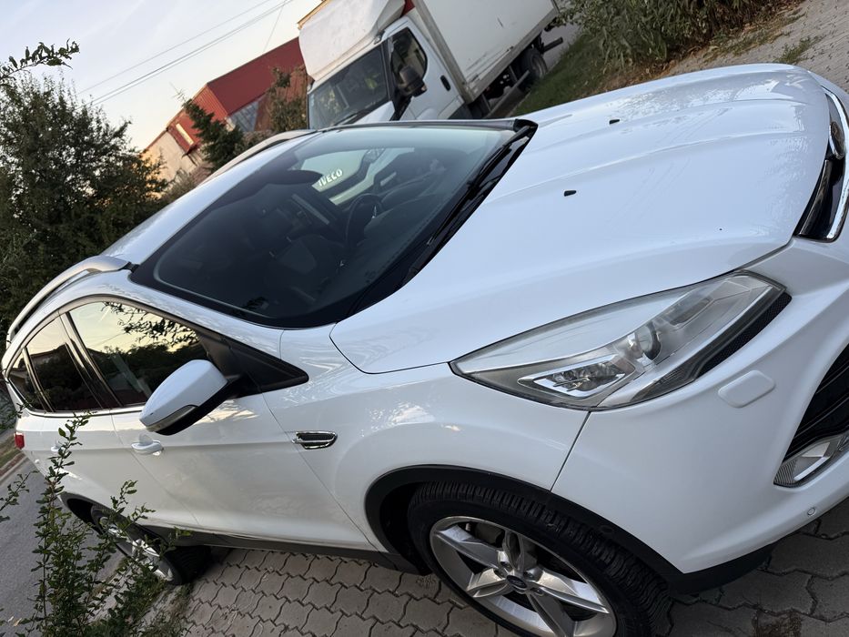 FORD Kuga 2013 — imagine 2