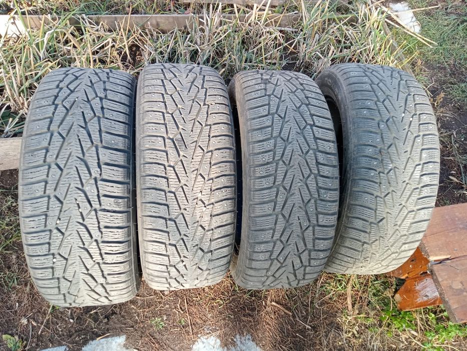 Продам зимнюю резину R17 225/55