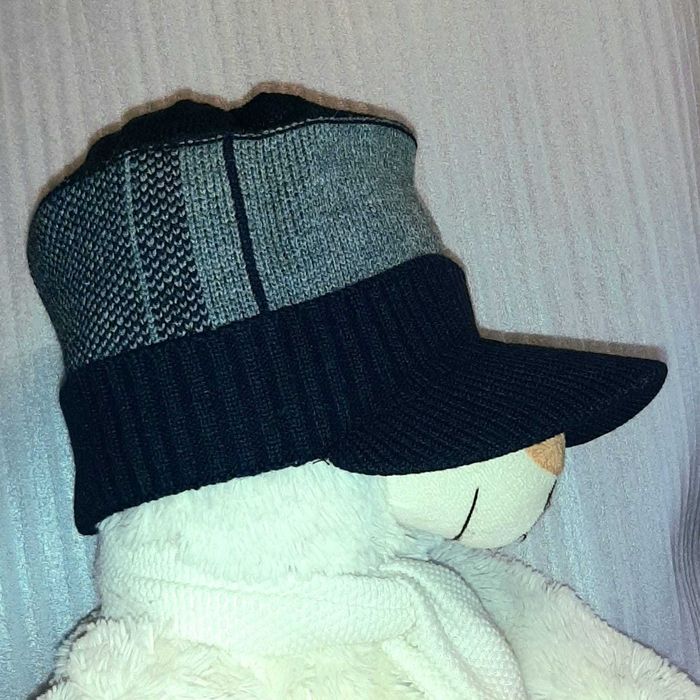 Vand caciuli diverse modele - Timisoara