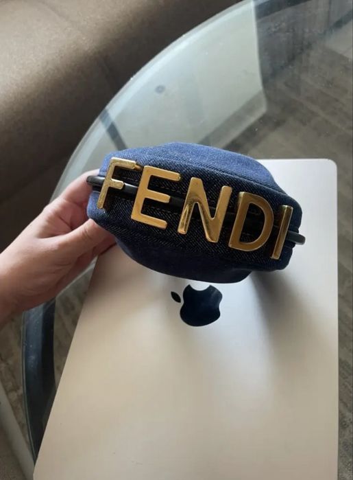 Fendi fendigraphy чанта