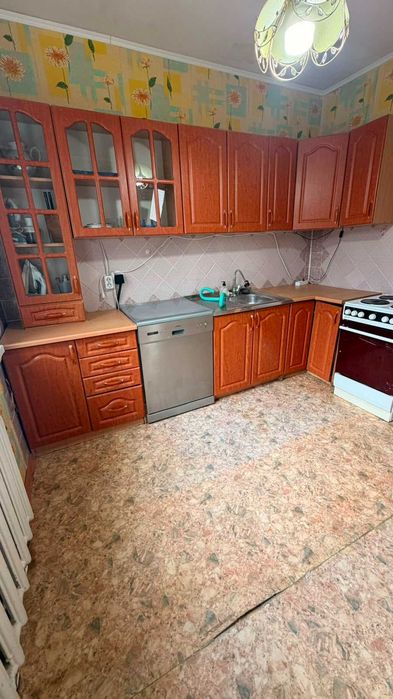 Продам 3 комн на Степном