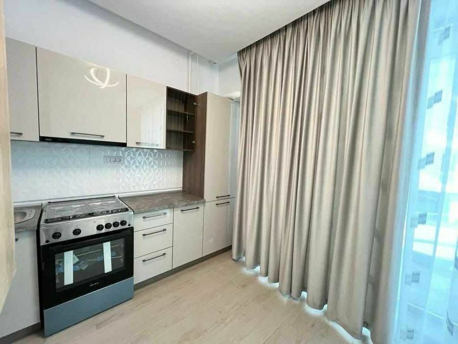 Inchiriez TERMEN LUNG apartament 2 camere complex Lake On