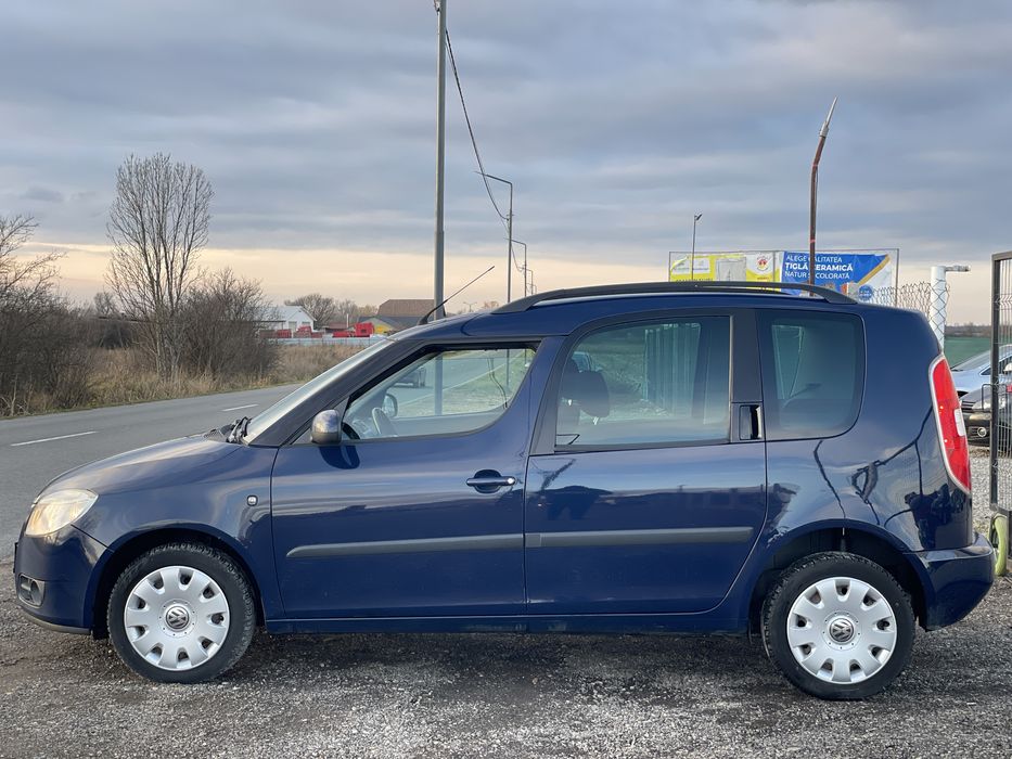 Skoda Roomster 1.9tdi ,105 cp,an 2010