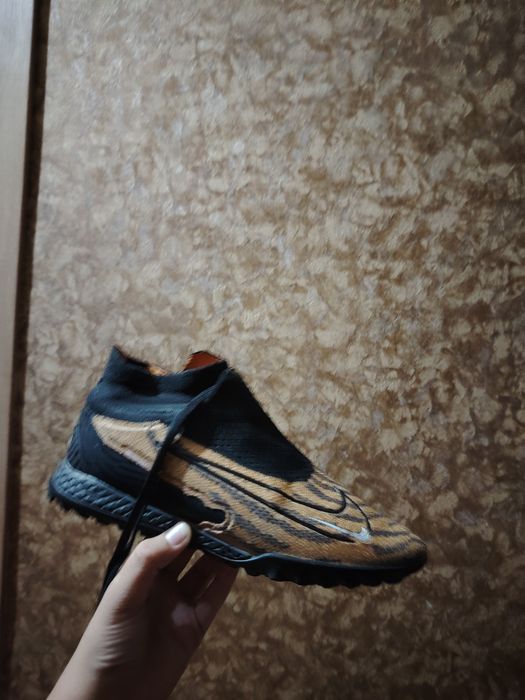 Сороконожки  Nike Phantom 40размер