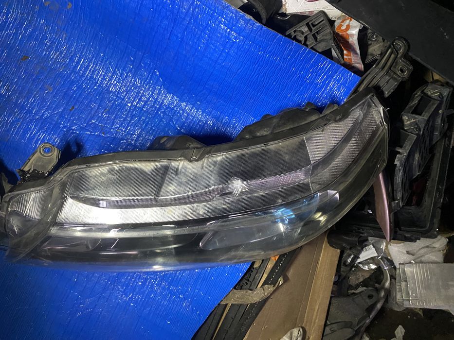 Far Suzuki vitara 4 2015 - 2020 faruri stanga dreapta led