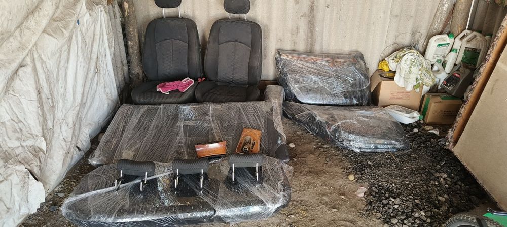 Салон на Мерседес