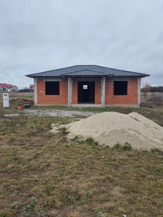 Teren  intravilan  cu puz aprobat locuri de case