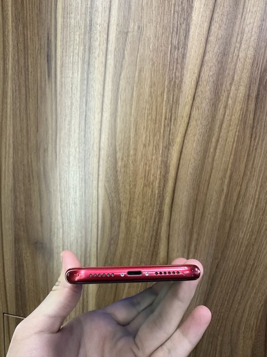 Iphone 11 red 64 gb 73%