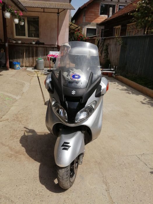 Suzuky Burgman 650