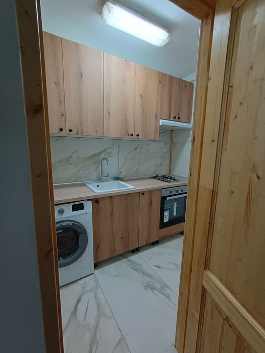 Inchiriez garsoniera