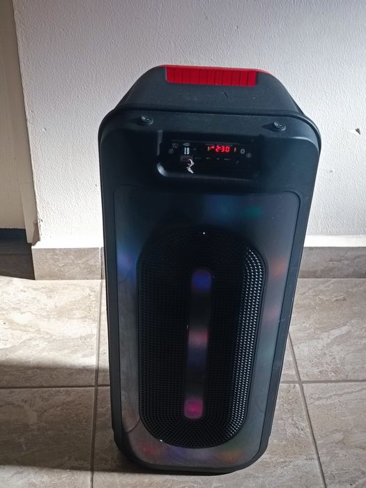 Boxa portabila bluetooth în stare foarte bună